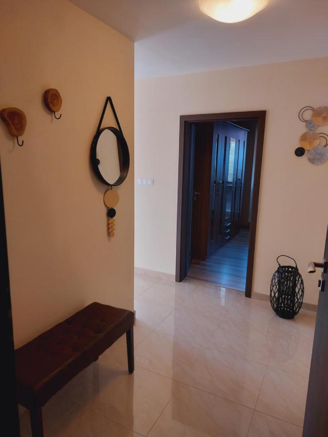 Frastak Apartment Глоговец Экстерьер фото
